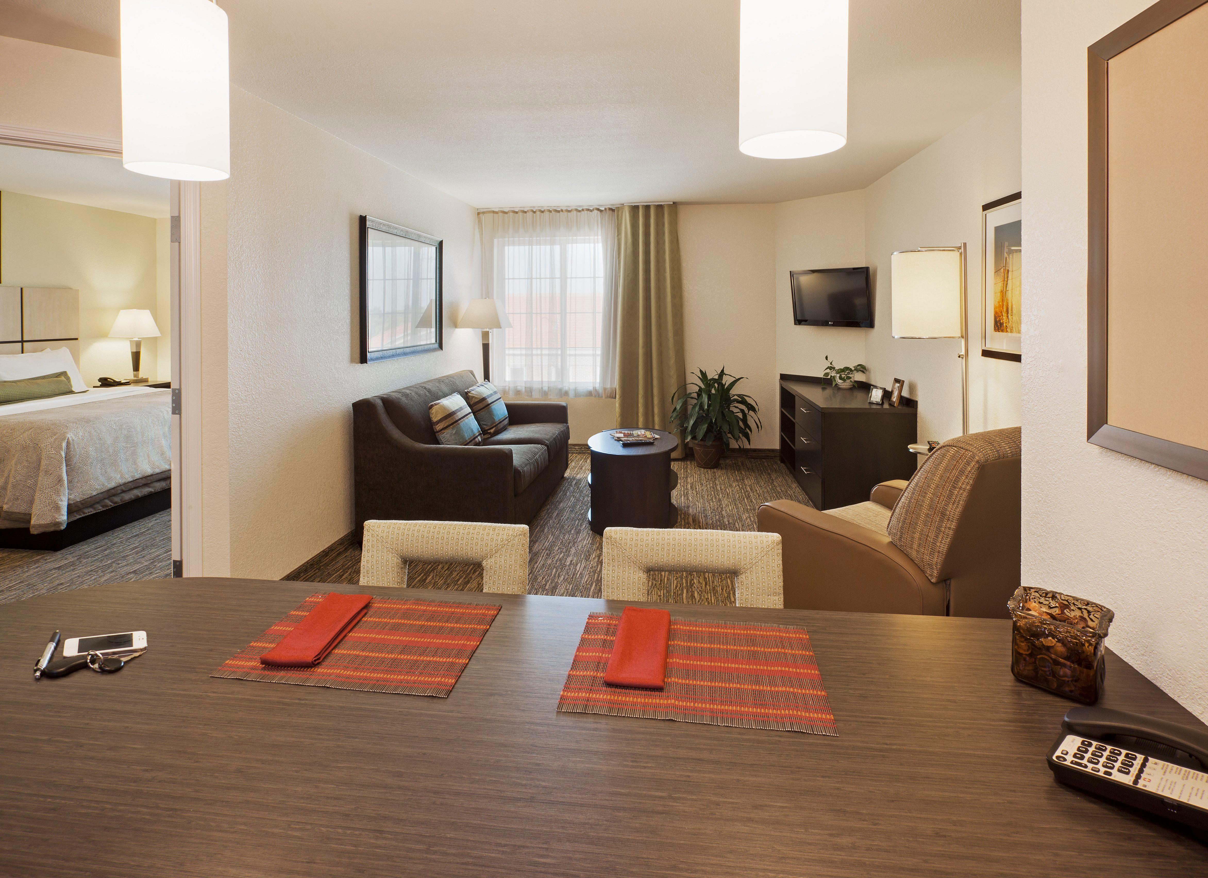 Candlewood Suites Philadelphia - Airport Area By Ihg Chester Exterior foto