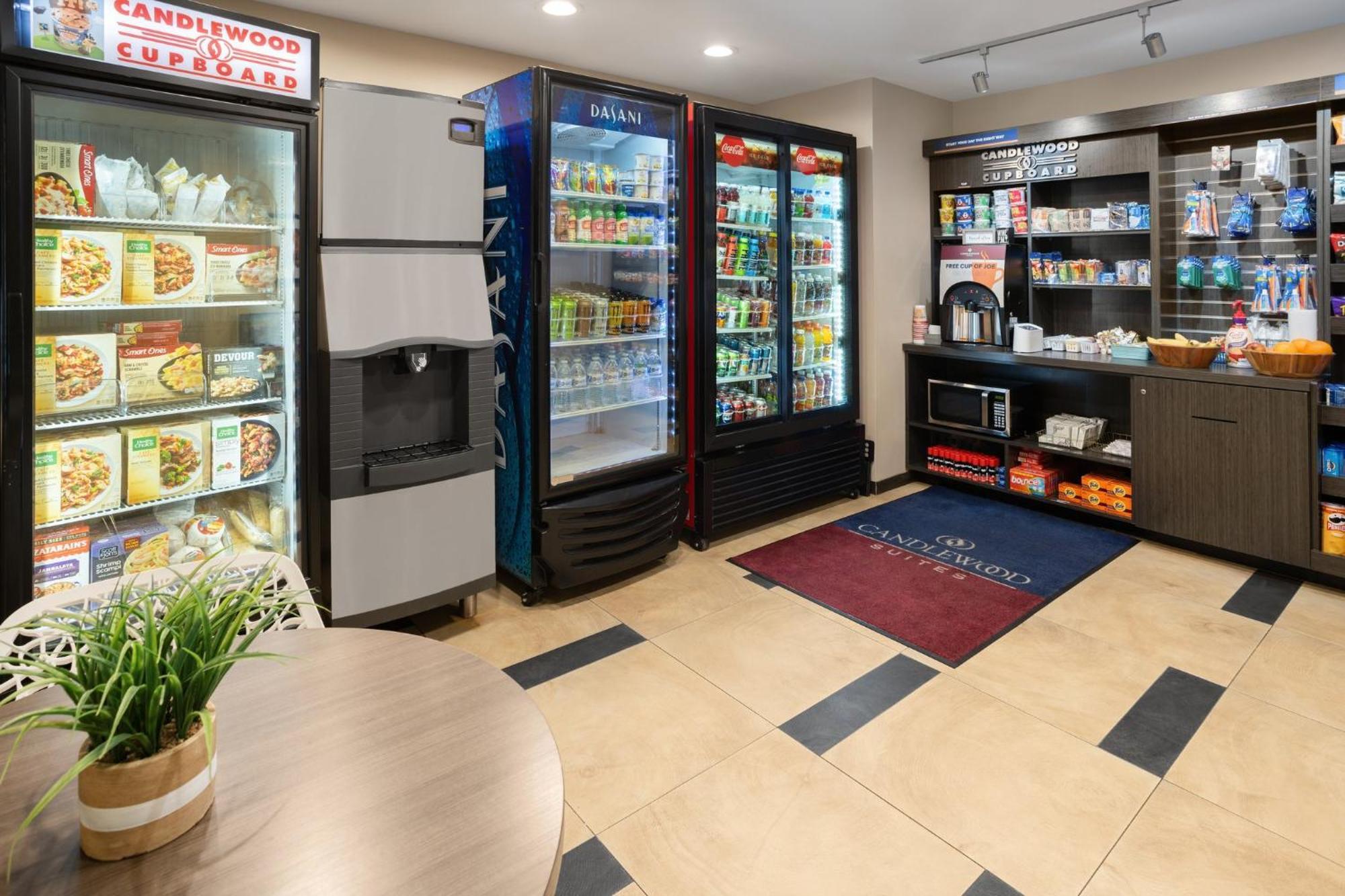 Candlewood Suites Philadelphia - Airport Area By Ihg Chester Exterior foto
